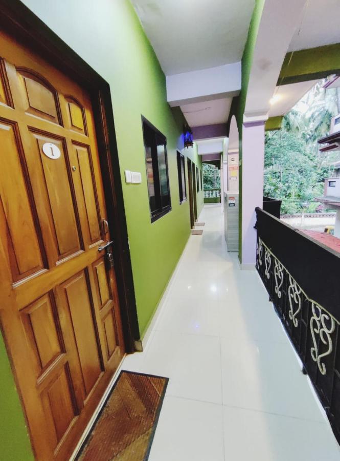 Tiger Eye Guest House Calangute Bagian luar foto